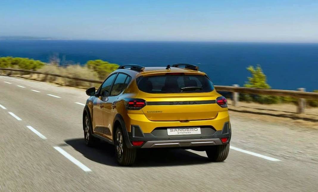 Hem tüplü hem öfkeli! 120 beygirlik yeni Sandero Stepway asfalta imzasını atıyor 9